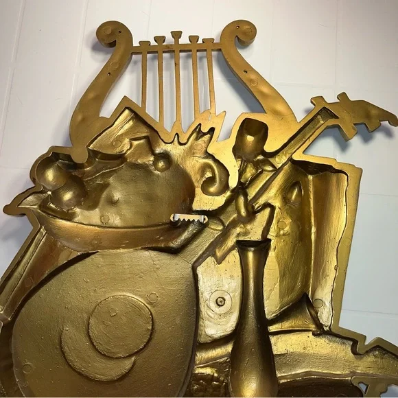 Vtg (71) Gold harp Lute sheet song Music Wall Hanging plastic Art piece 20”X30”